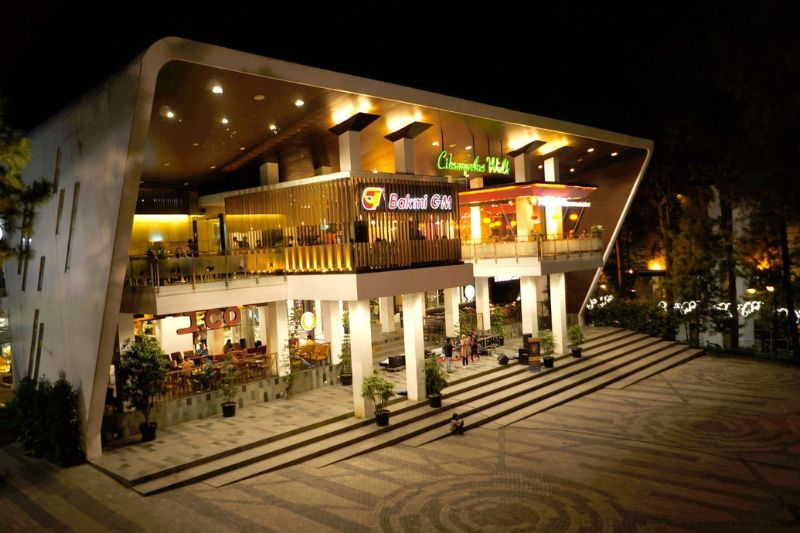 Shop & Dine